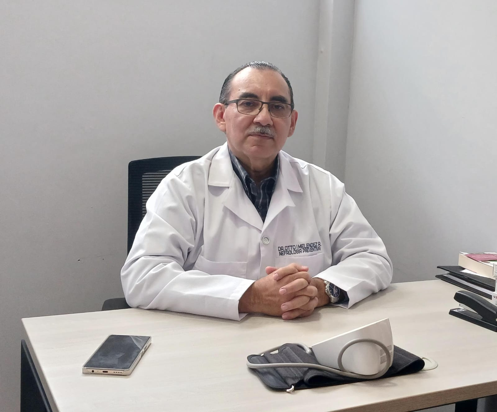 Dr. Otto Iván Melendez Rivas - Nefrólogo y Medicina Interna en Médicos ...
